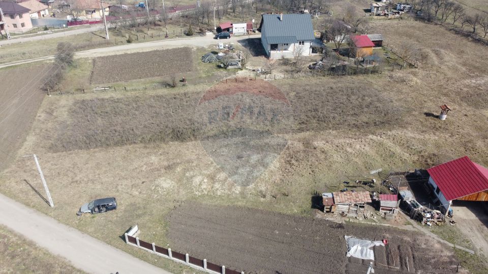 Teren intravilan Aghiresu-Fabrici comuna Aghiresu toate utilitatile