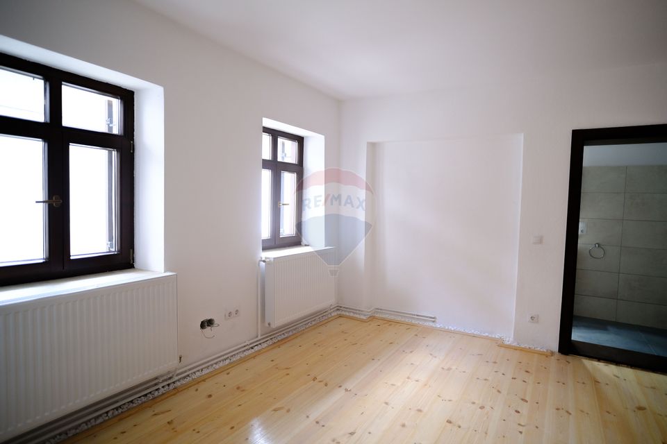 Apartament central, cu 3 camere integral renovat in 2023