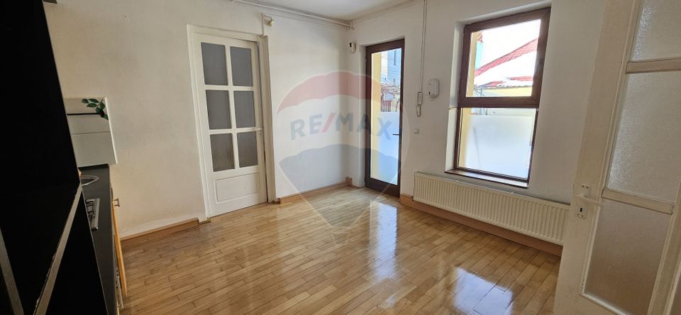 Casa de inchiriat in Andrei Muresanu, str. Anatol France