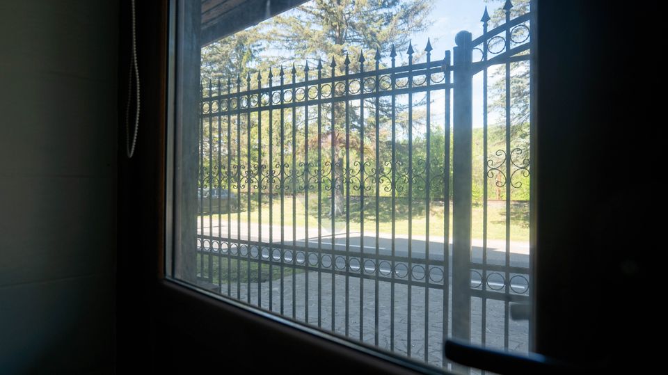 Oferta - vanzare pensiune 10 camere si casa de vacanta, Slanic Prahova