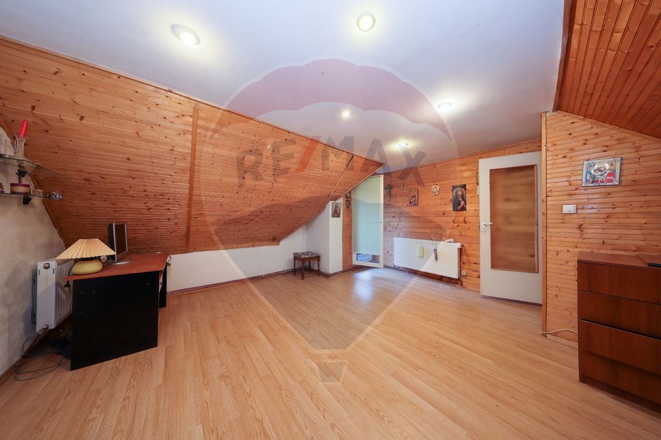 Casă 6 camere și teren 1200 mp