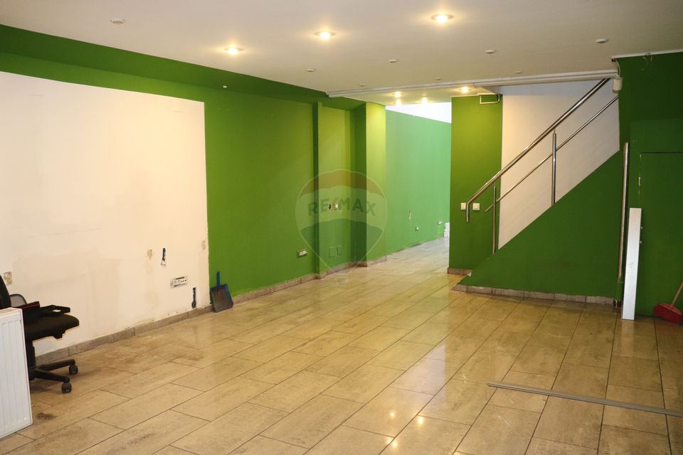 150sq.m Commercial Space for rent, Unirii area