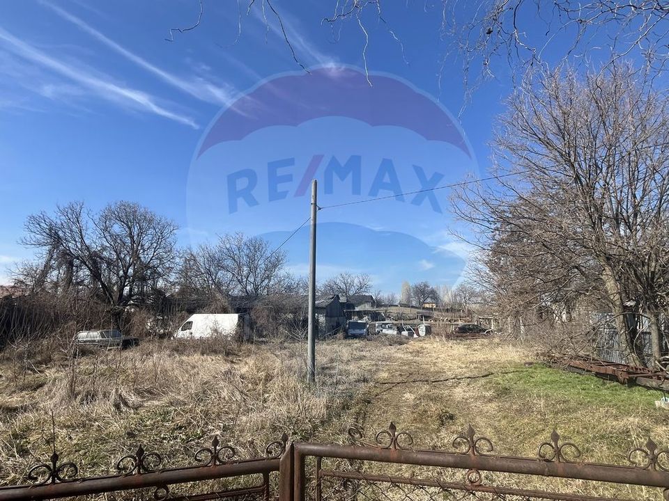 Land 2,028sqm Dumbraveni / Strada Bujorului