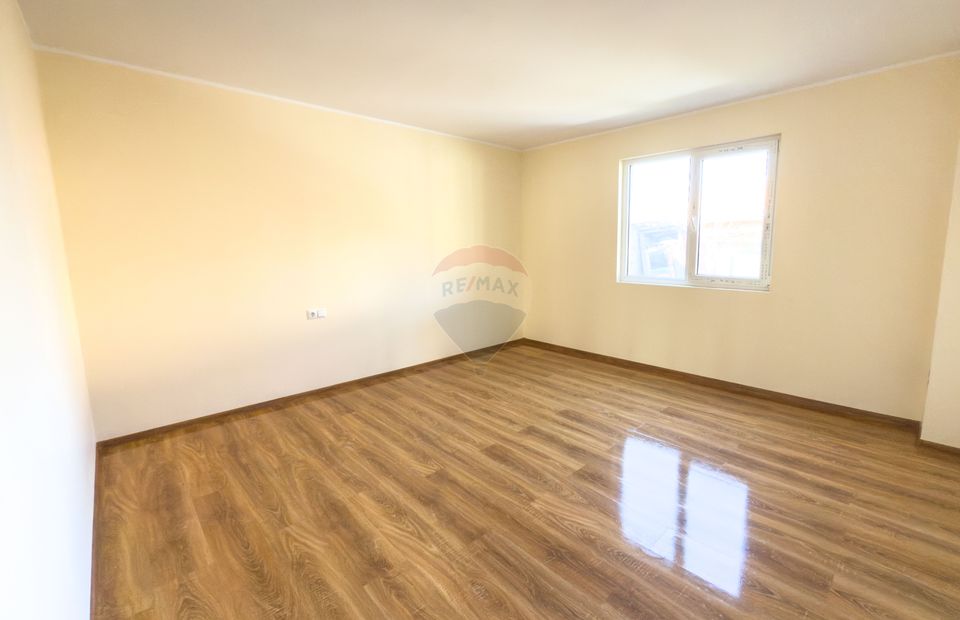 8 room House / Villa for sale, Central area