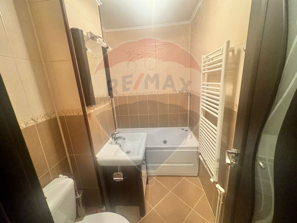 Apartament cu 2 camere- decomandat de inchiriat-cornisa