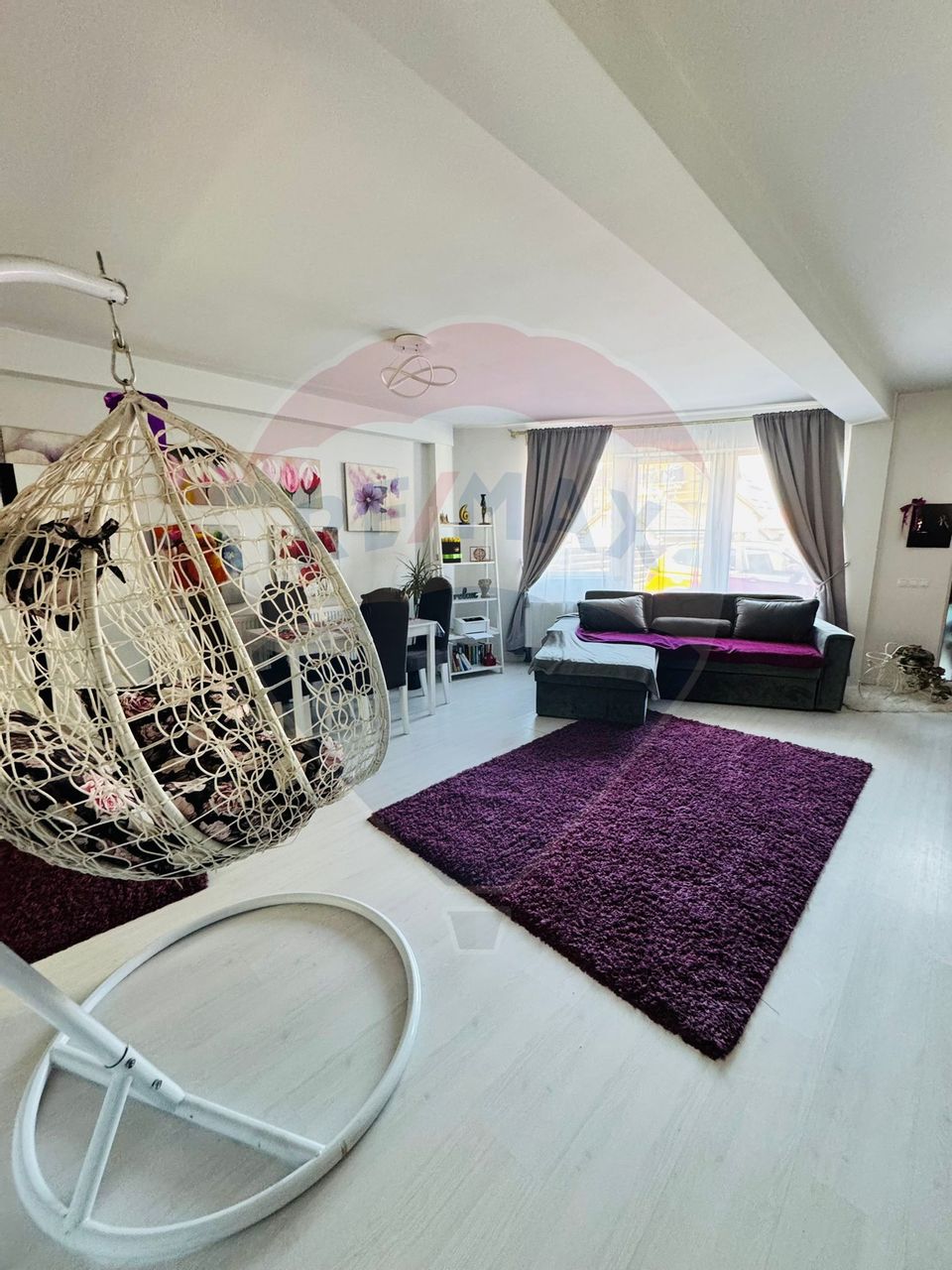 Casă / Vilă cu 8 camere de vânzare în zona Vest