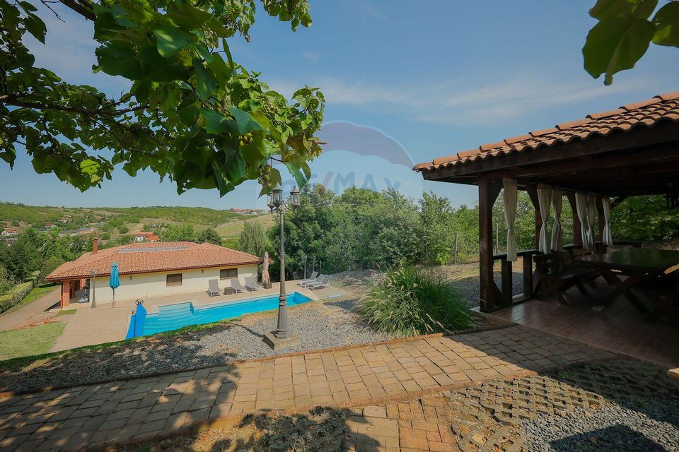 Vilă mediteraneană premium cu piscină, de vânzare, zona Dealuri Oradea