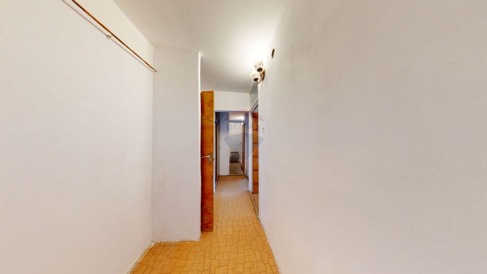 Apartament cu 4 camere de vânzare | 81 mp utili | Comision 0%