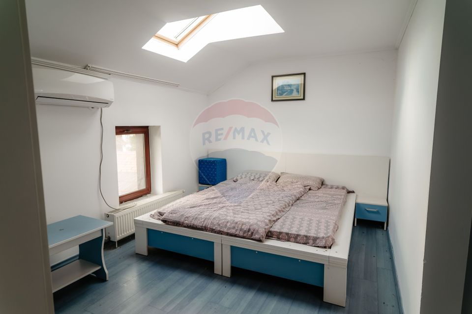 Hotel / Pension for sale 15 rooms in Campulung