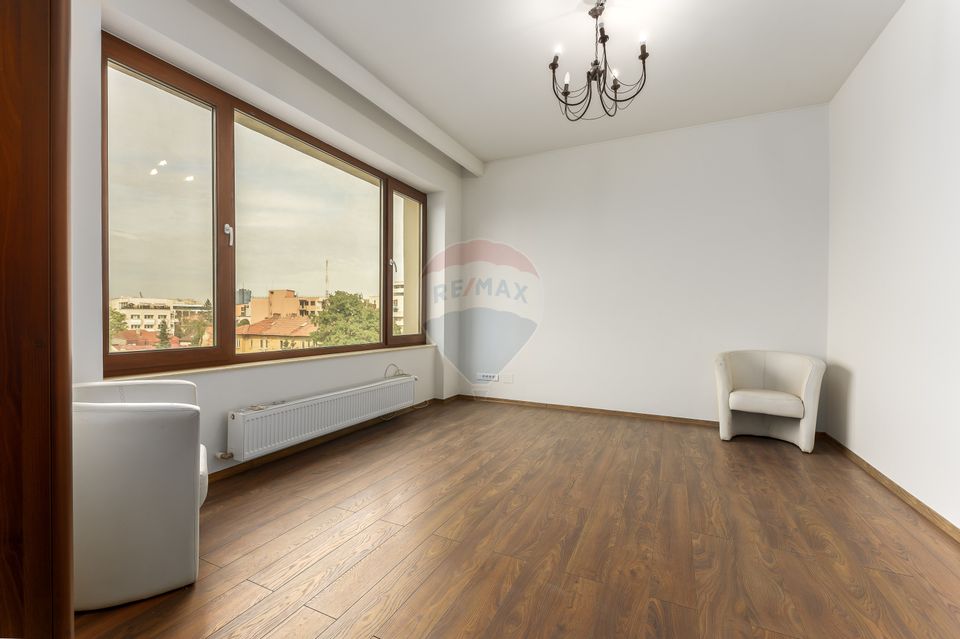 6 room Apartment for sale, Dacia area