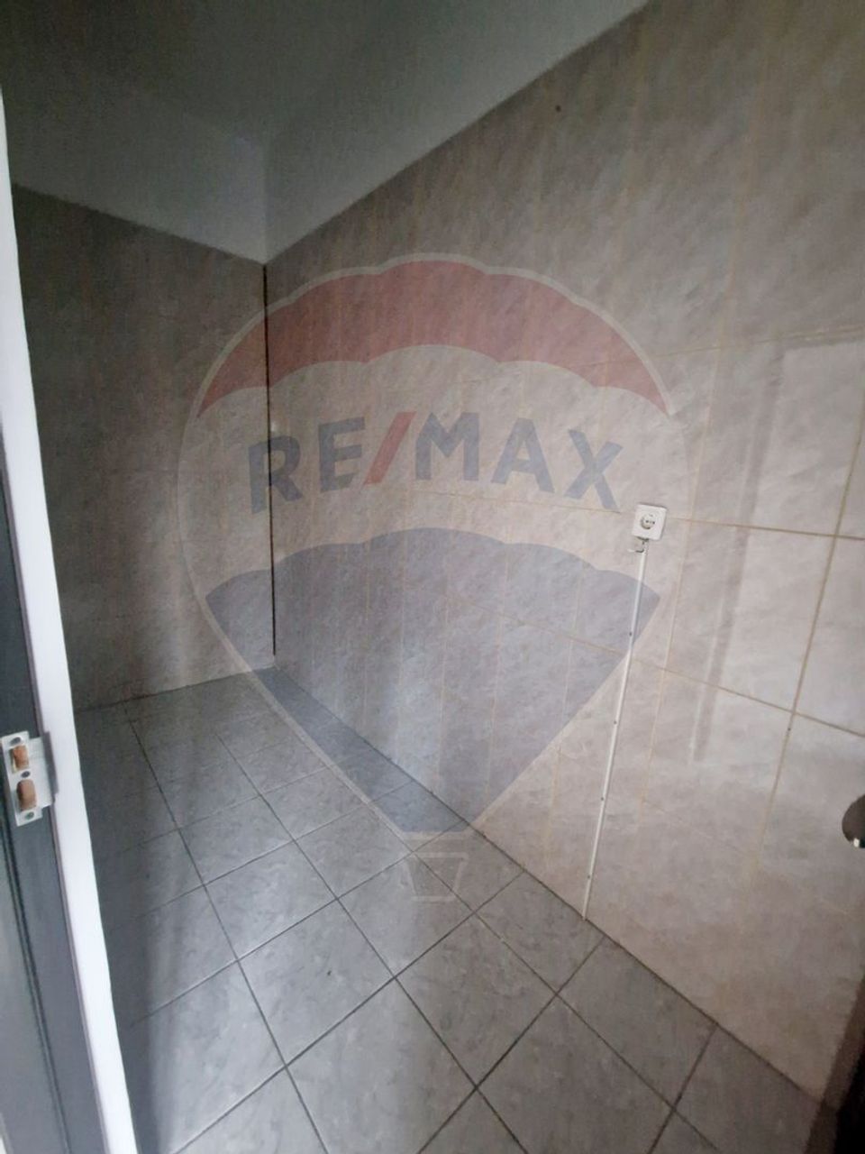 8 room House / Villa for rent, 1 Mai area