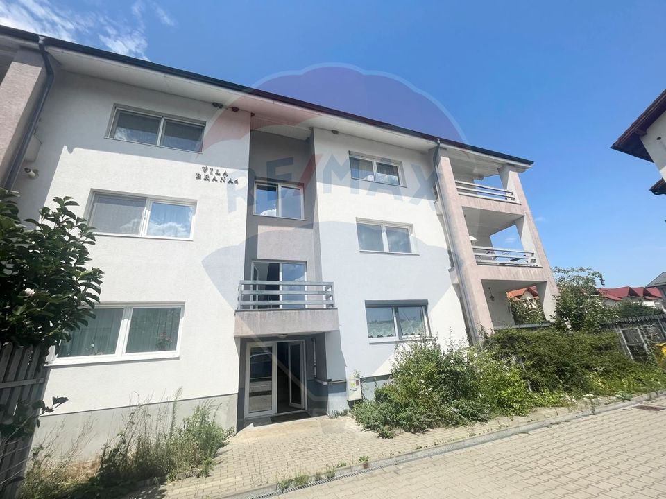 Apartament de vanzare si Parcare în curte privată - Șelimbăr