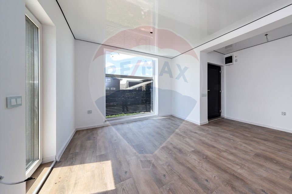 4 room House / Villa for sale