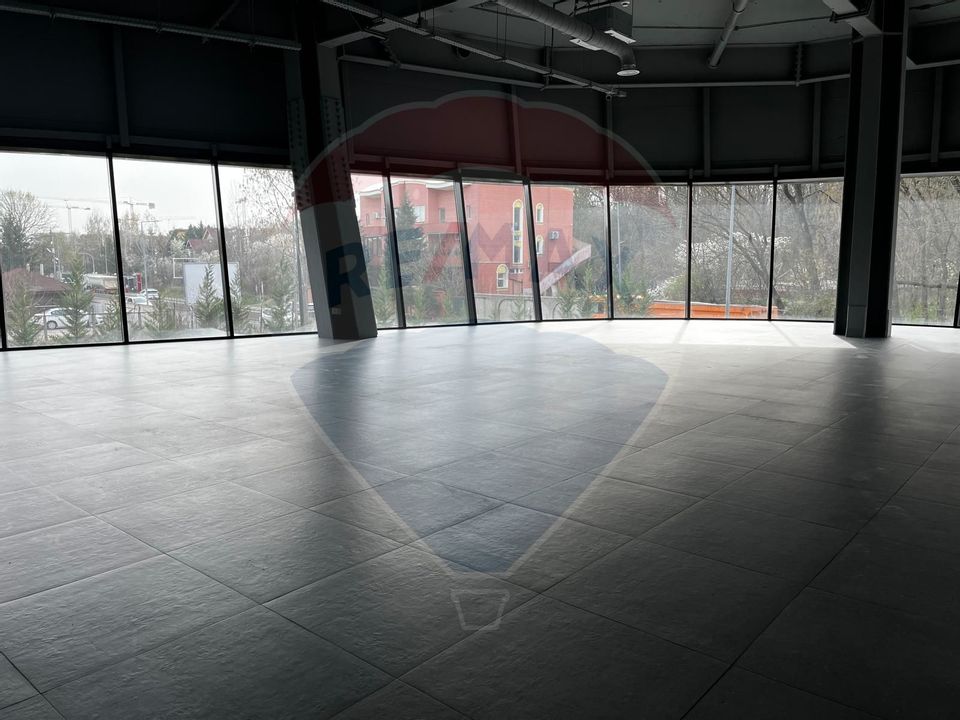 200sq.m Commercial Space for rent, Central area