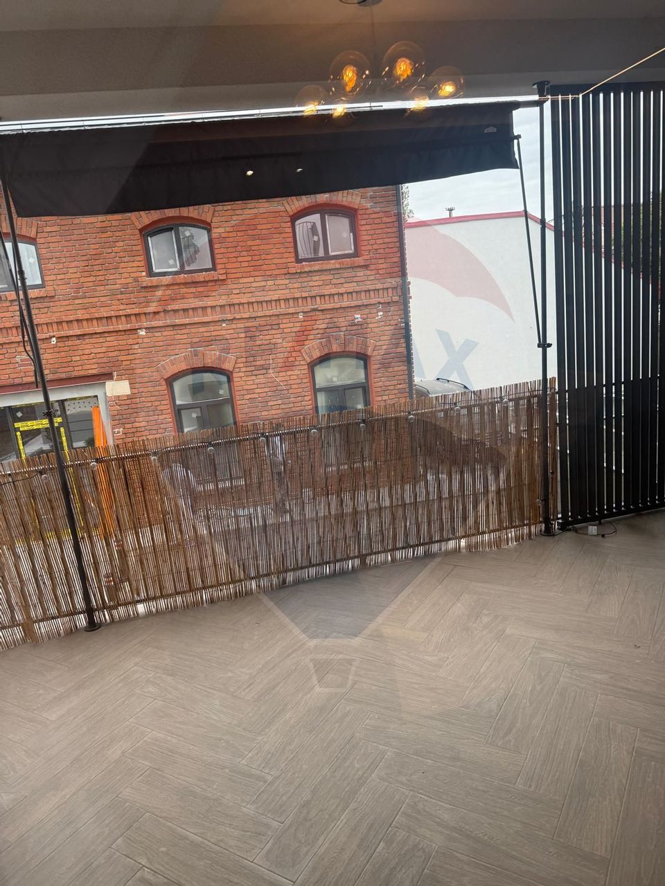 Apartament cu 2 camere de închiriat în zona Ultracentral