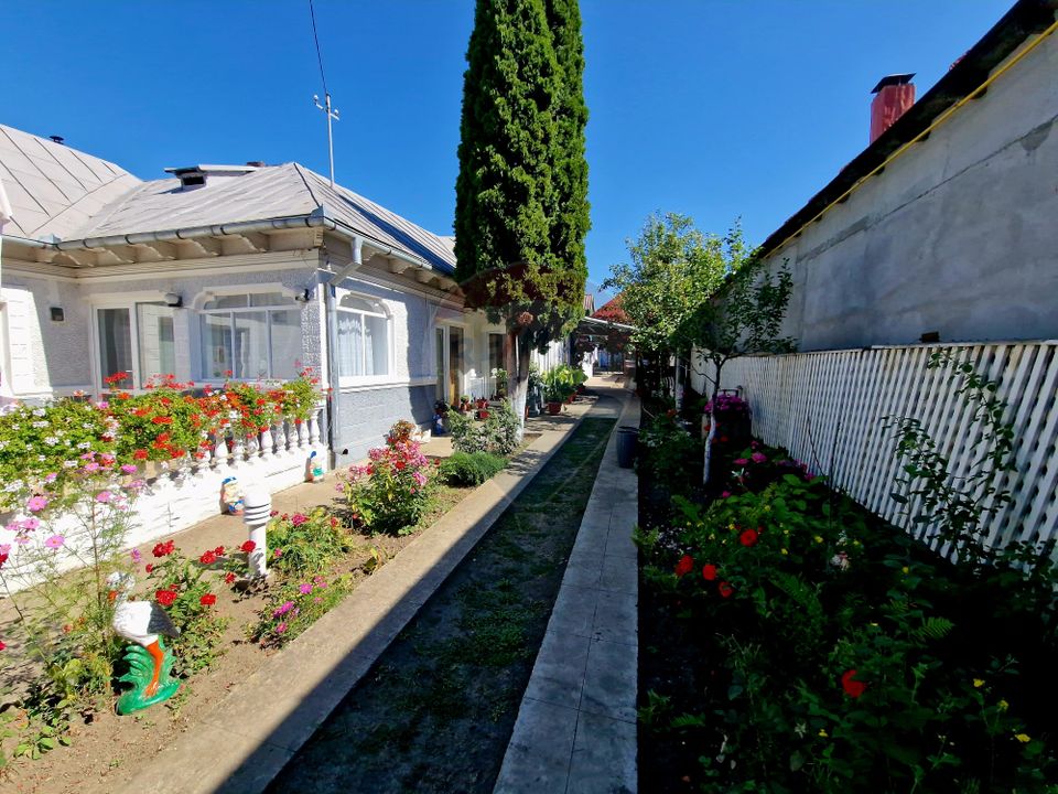 6 room House / Villa for sale