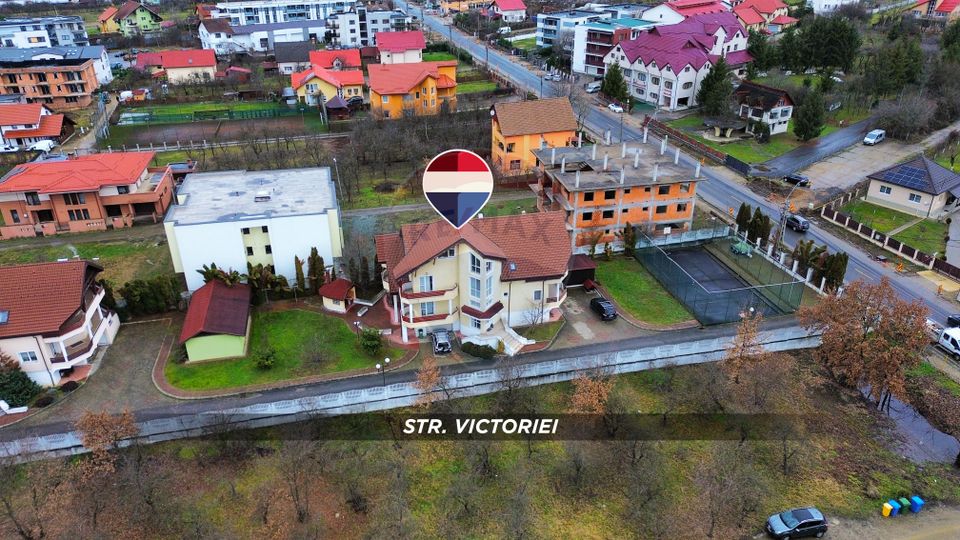 10 room House / Villa for sale, Independentei area