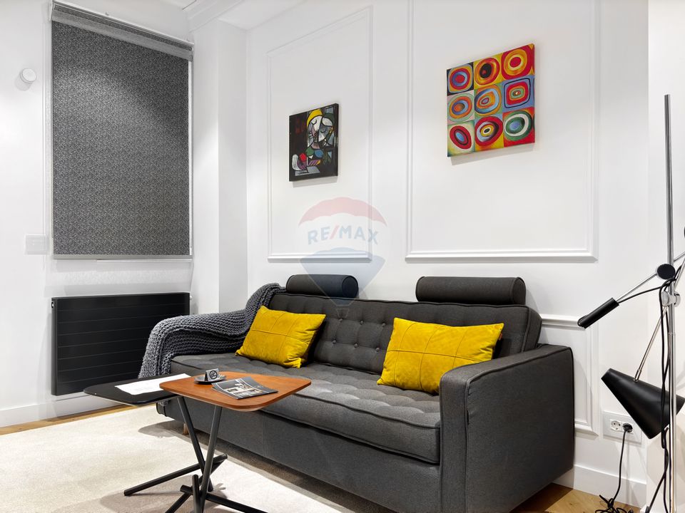 Vedere directă spre Piața Unirii, finisaje lux, apart. chirie, 97.6 mp