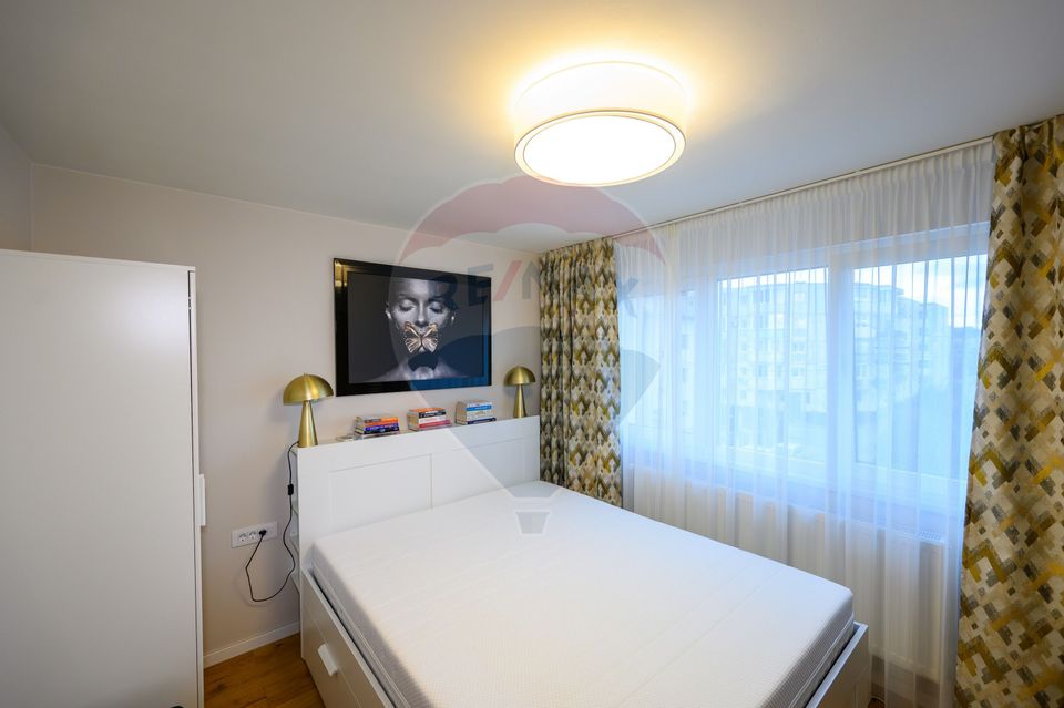 Apartament renovat, modern, cu 3 camere, de vânzare în Grigorescu