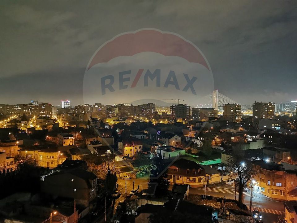 Apartament 2 camere de vanzare, bloc 1982, 57 mp, priveliste superba