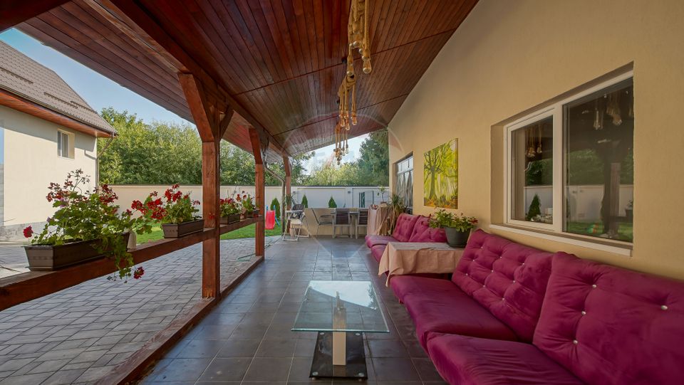 6 room House / Villa for sale