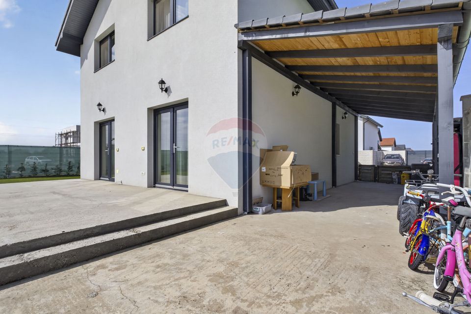 Casă la cheie cu teren 544 mp de vanzare in zona 6 Vanatori,Arad