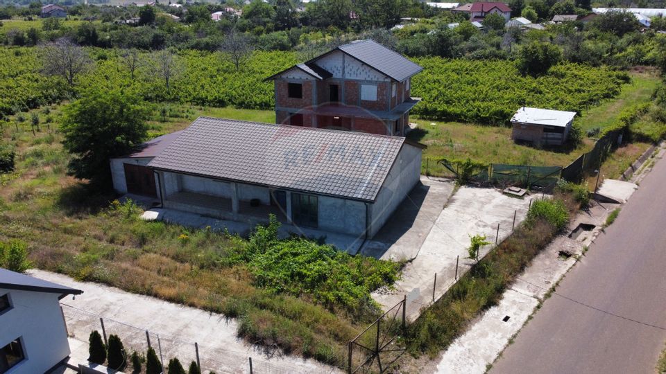 4 room House / Villa for sale