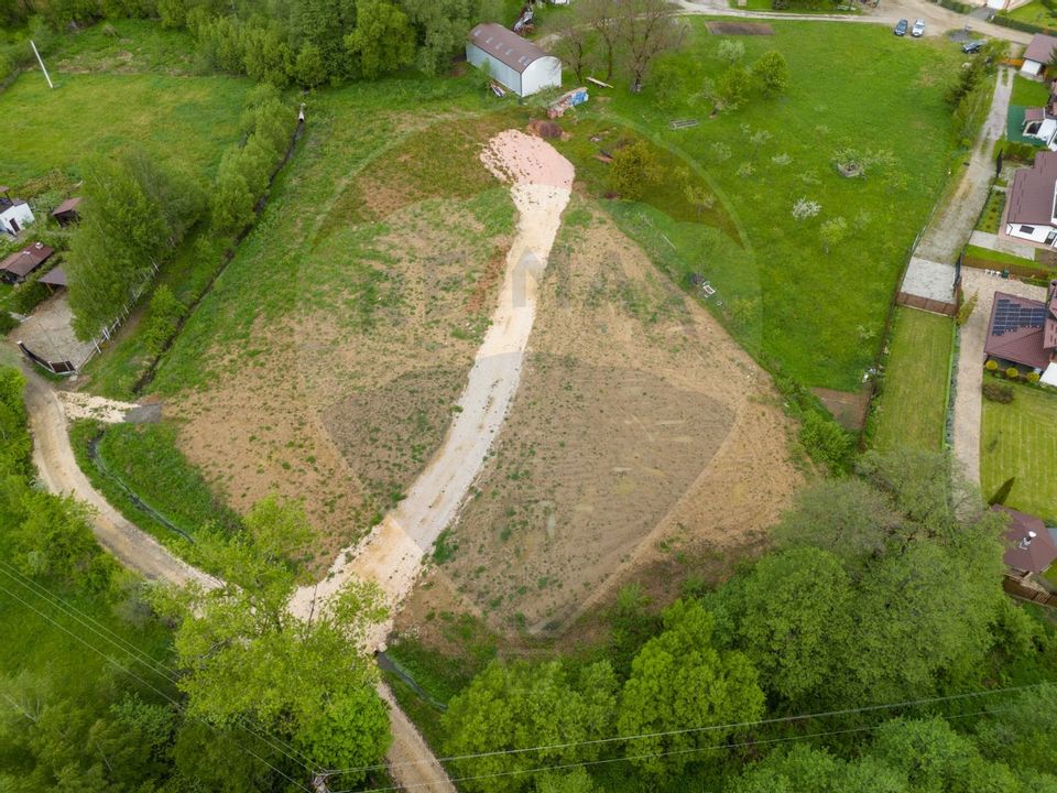 Land 1,000sqm Predelut / Strada Tarina