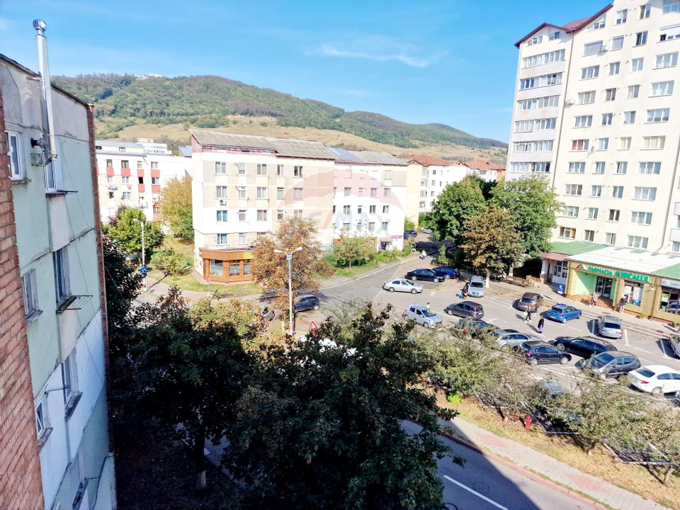 3 room Apartment for sale, Darmanesti area