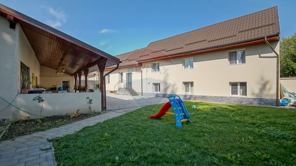 6 room House / Villa for sale