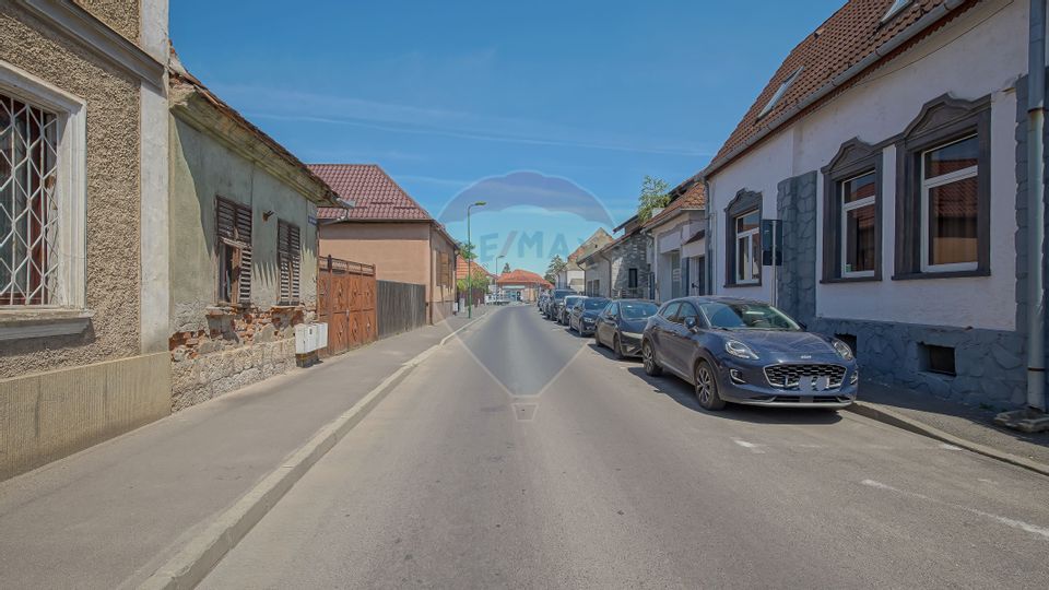 Casă deosebită în Brașov, afacere sau locuință multifuncțională!