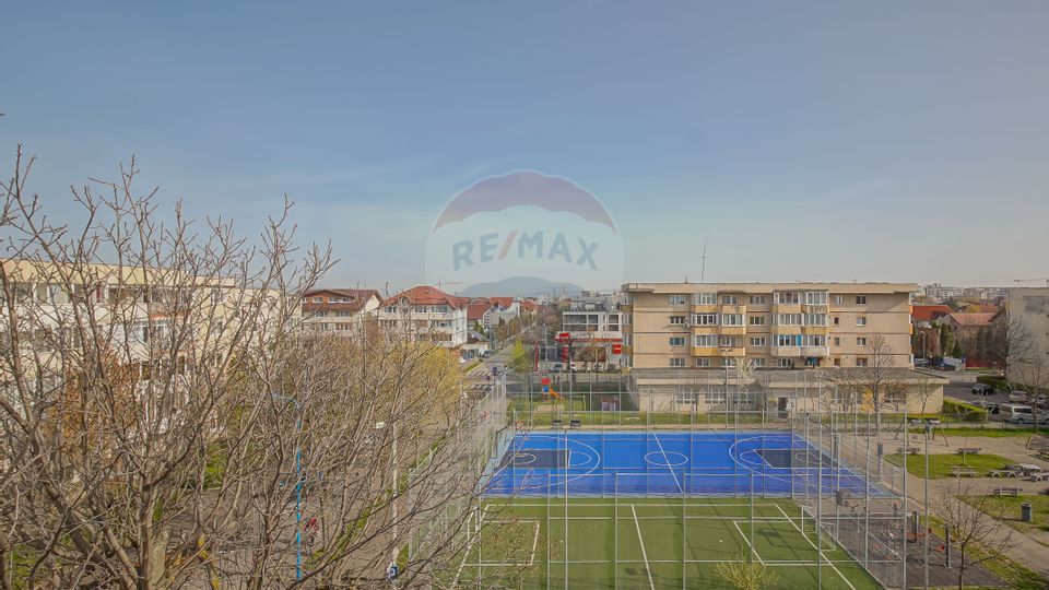 Apartament 2 camere de vânzare, cartier Tractorul, Str. Aluminiului