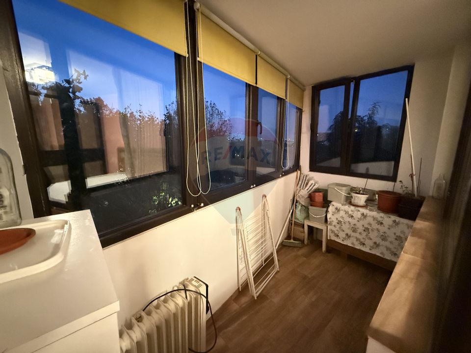 Apartament 2 camere cu loc de parcare de închiriat în zona Brancoveanu
