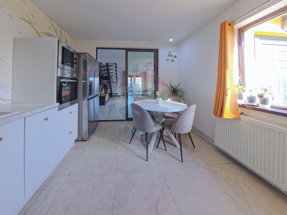 De vanzare 2 case individuale pentru tine si cei dragi Bacau - Lilieci