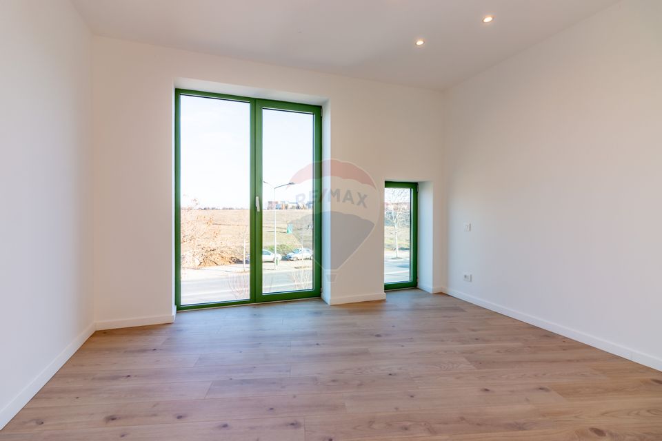 Apartament cu 2 camere de vânzare în Sisesti