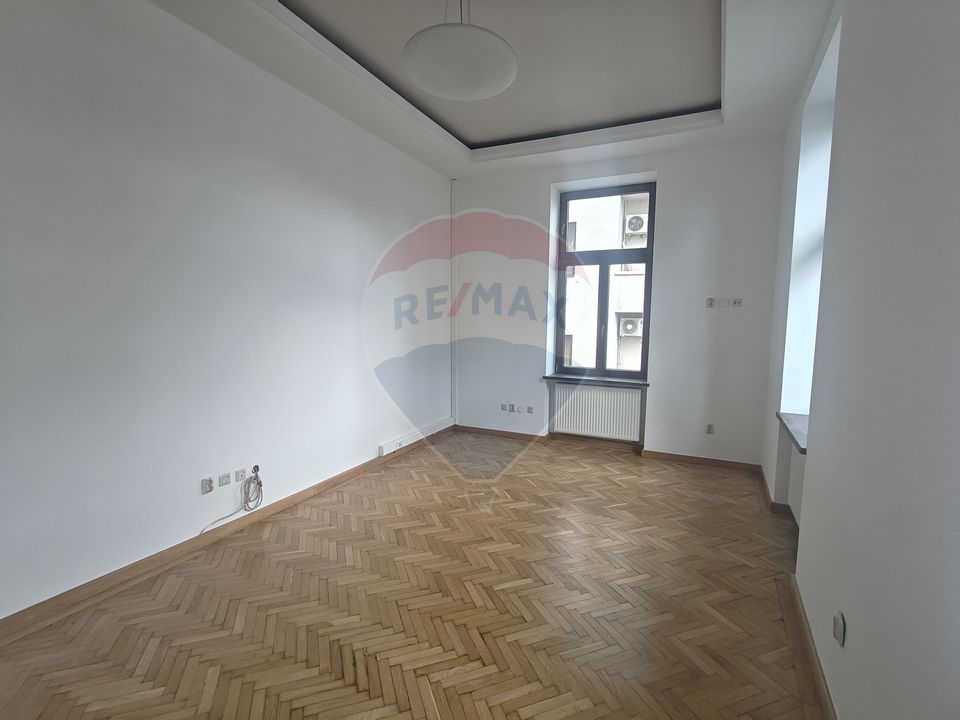 59sq.m Office Space for rent, Ultracentral area