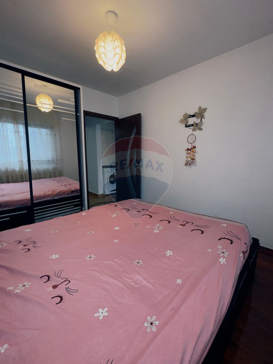 4 decomandate, 1 Mai, parter, bilateral, 75mp