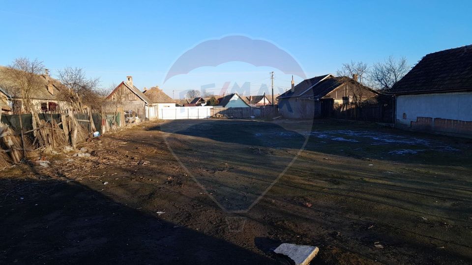 Teren curti constructii 857 mp de vanzare in Pecica , Arad