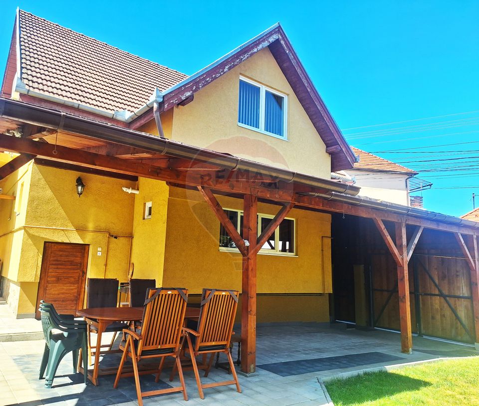 Vilă moderna cu gradina frumoasa, in zona Trei Stejari