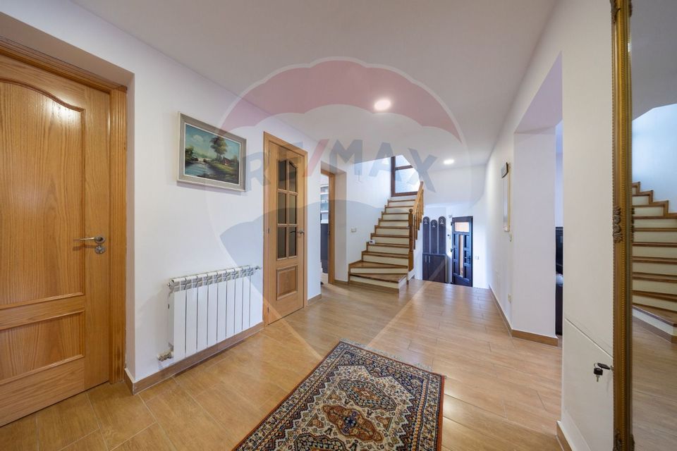 7 room House / Villa for sale, Central area