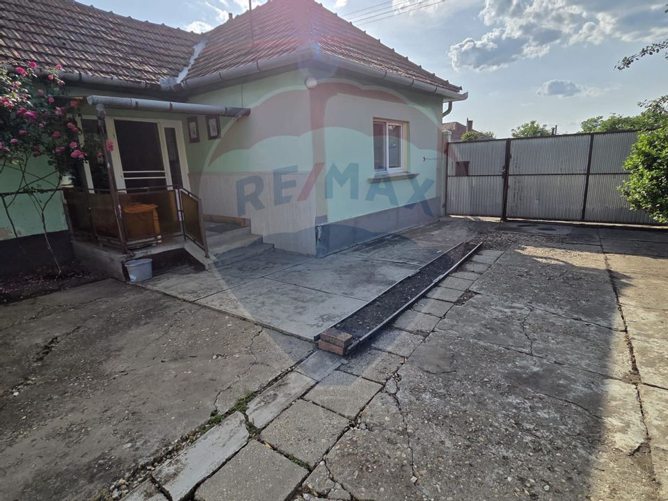 5 room House / Villa for sale, Vest area
