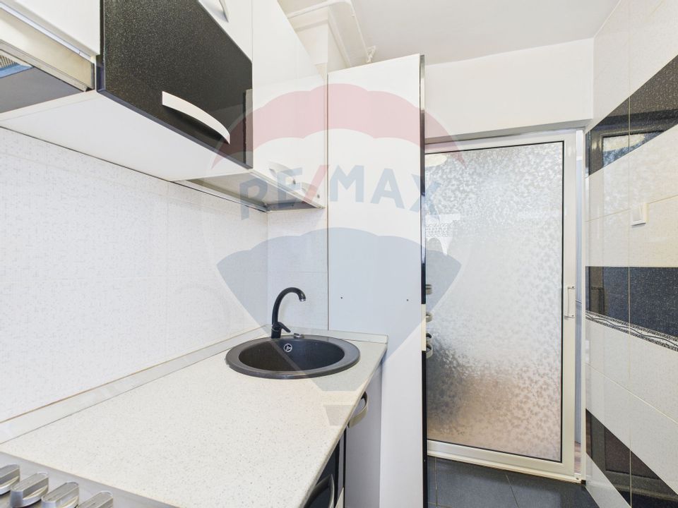 Studio converted into 2 rooms | Fully furnished and equipped