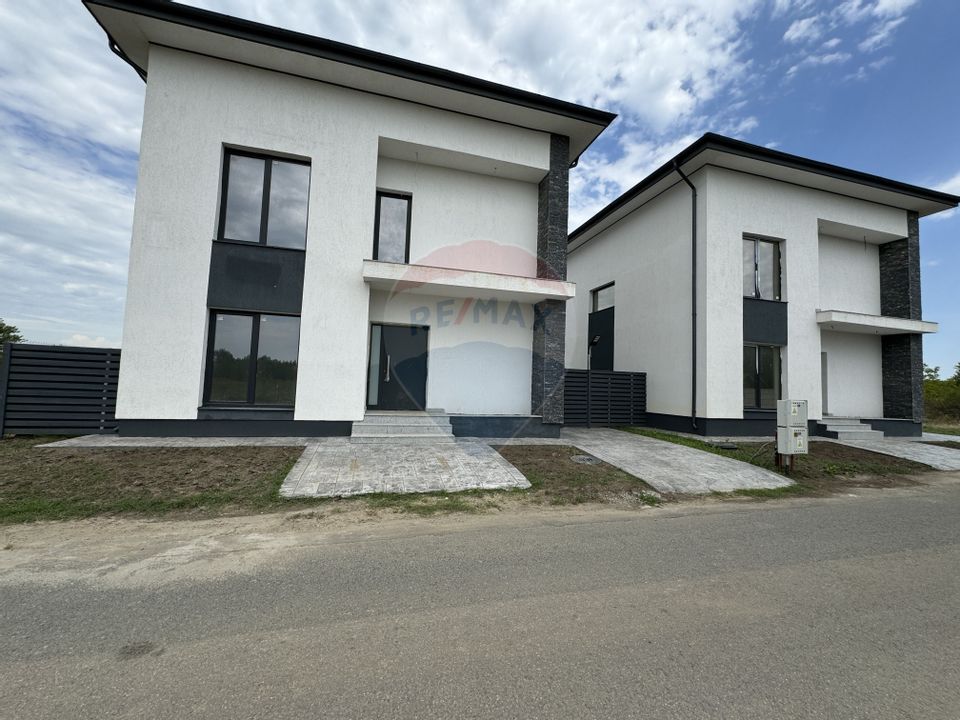 6 room House / Villa for sale