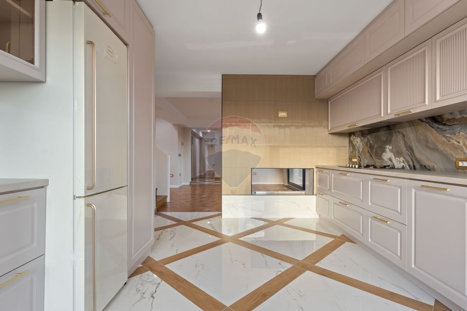 Penthouse unic pe două niveluri - saună și bucătărie exterioară