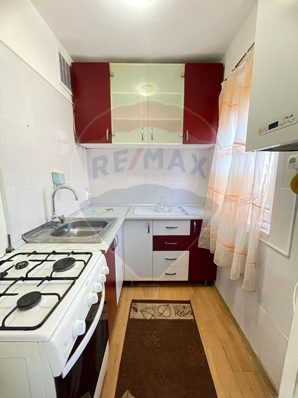 Apartament cu 2 camere, et.3, str. Feleac