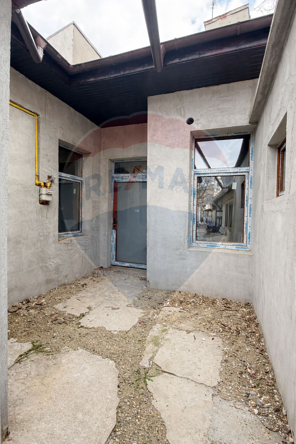 Casă / Vilă cu 2 camere de vânzare în zona Dacia