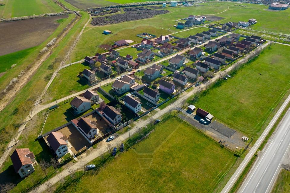 Teren de vanzare 450mp in Cartierul rezidential Europa Pecica zona 500
