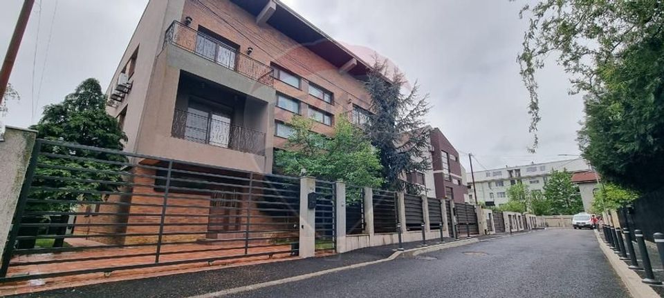 5 room House / Villa for rent, Baneasa area