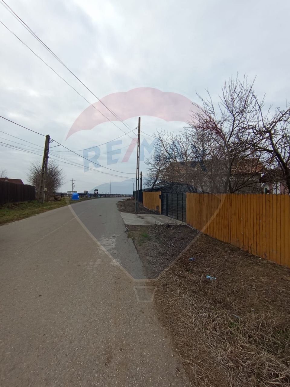 Land 1,698sqm Carligei / Strada principala