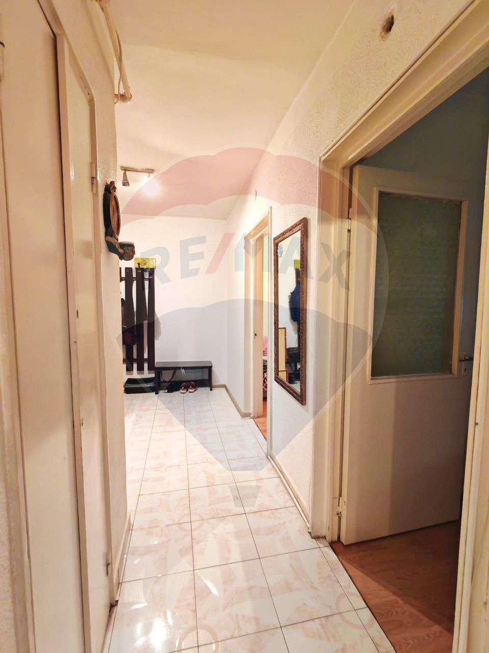 Apartament cu 3 camere de vânzare în zona Noua